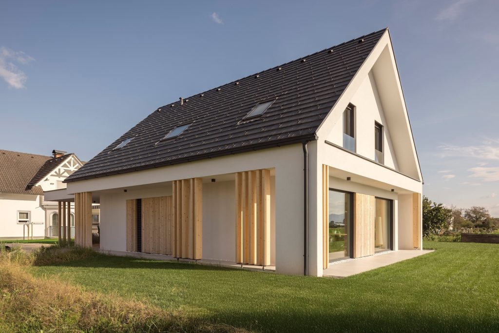 Dan odprtih vrat prilagojene kataloške hiše Jelovica Trend A 148