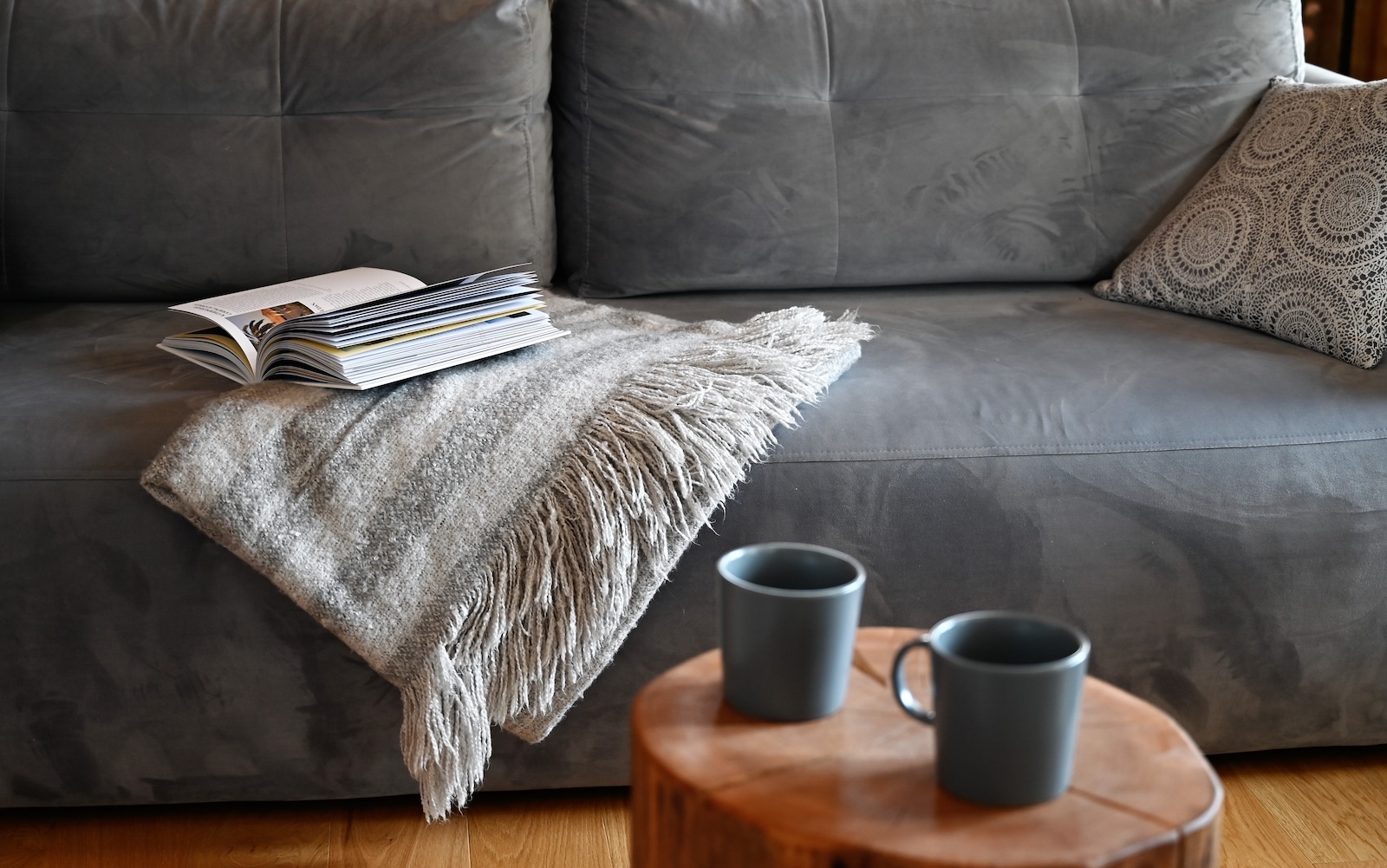 e-Book razkriva kdo so preverjeni proizvajalci lesenih hiš v Sloveniji